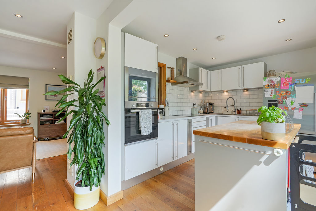 Taptonville Head Broomhill